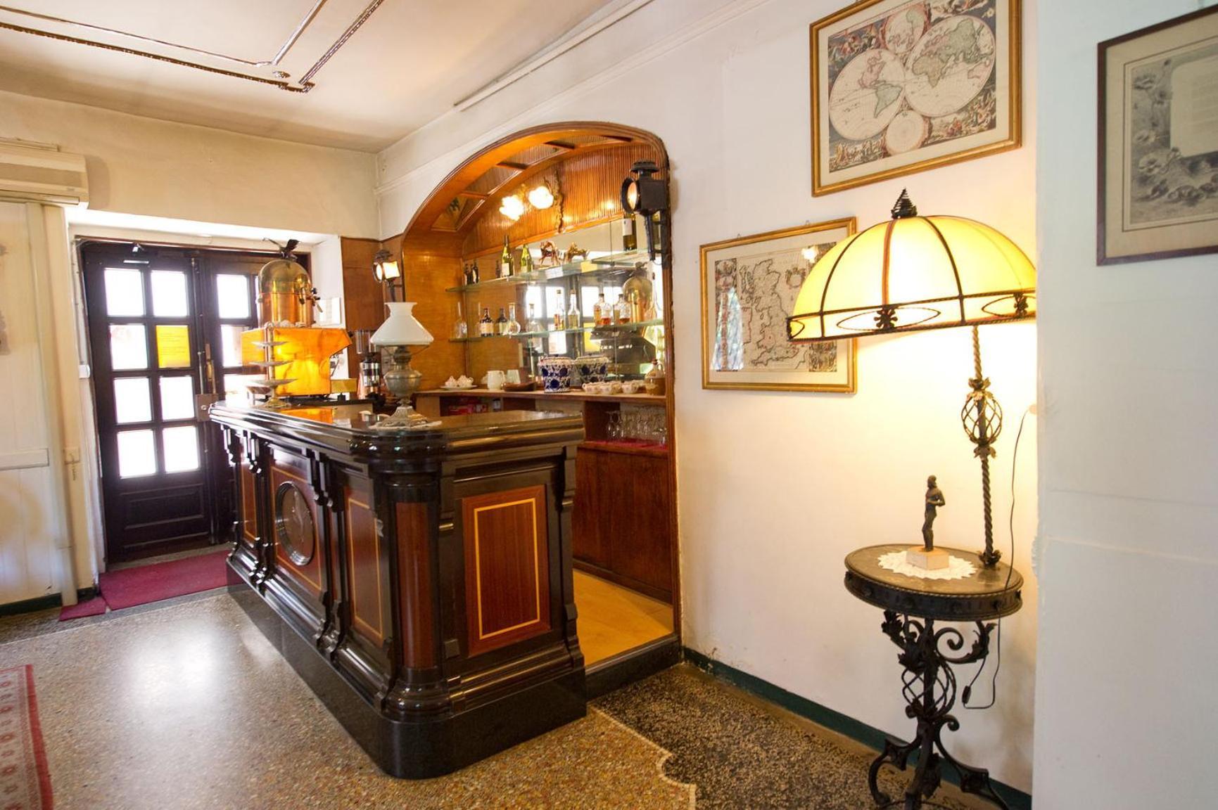 Albergo Cavallino Tortona Buitenkant foto