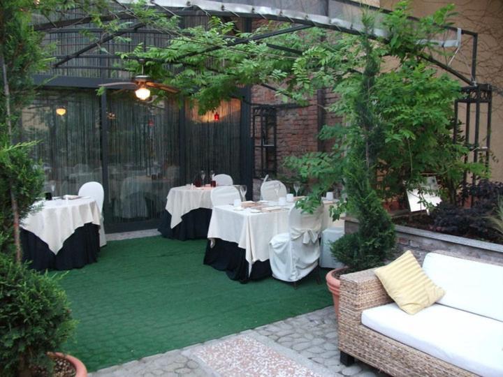 Albergo Cavallino Tortona Buitenkant foto